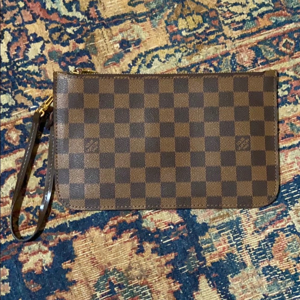 Lv Neverfull wristlet DamieR Ebene
